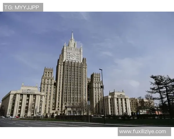 FC利沃夫与卢甘斯克黎明的激烈对决揭示乌超联赛新动态